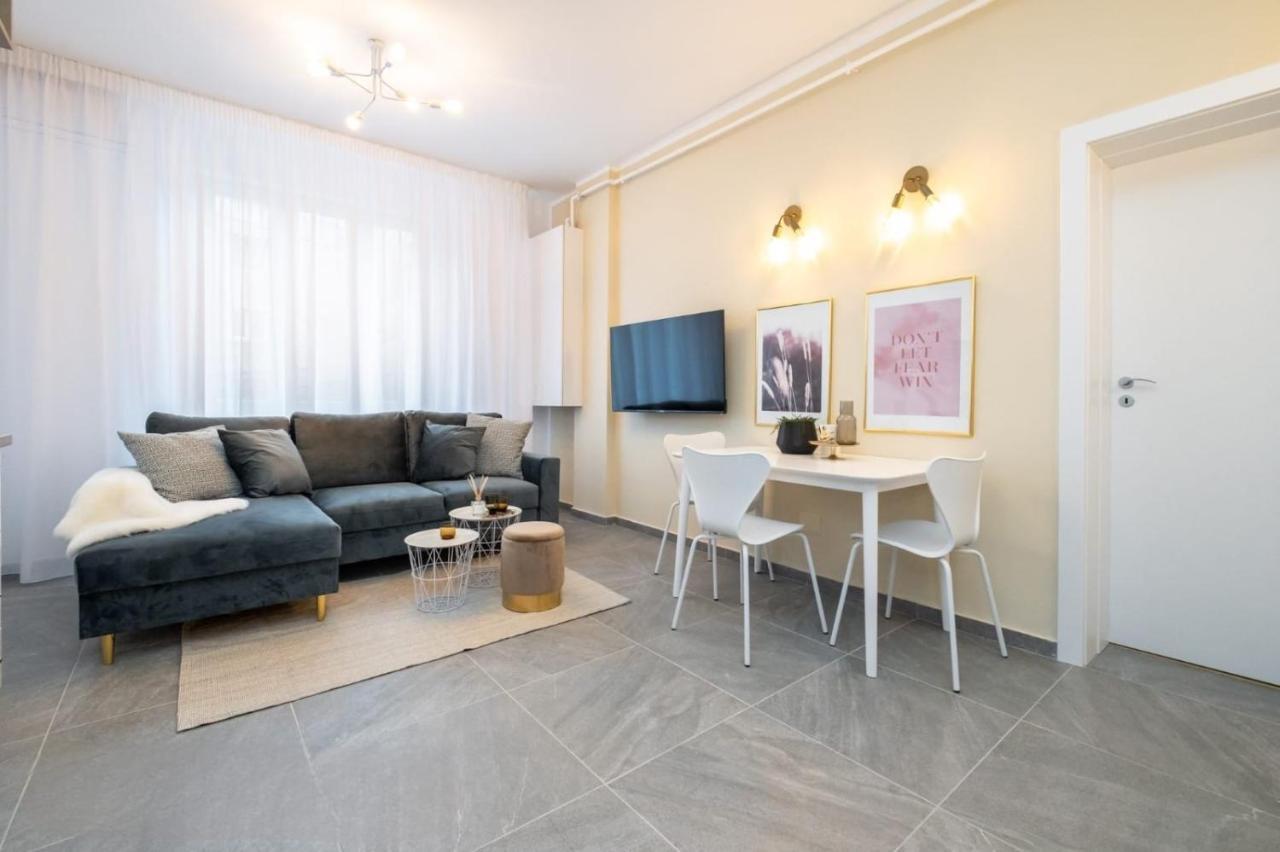Cozy Cheerful In Center Bucharest Διαμέρισμα Εξωτερικό φωτογραφία